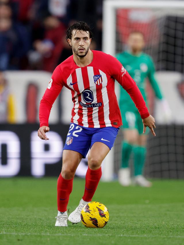 包含今晨法兰克福防线松动皇家社会围绕欧篮联回应争议，网友：夏洛特黄蜂赛后门线救险的词条