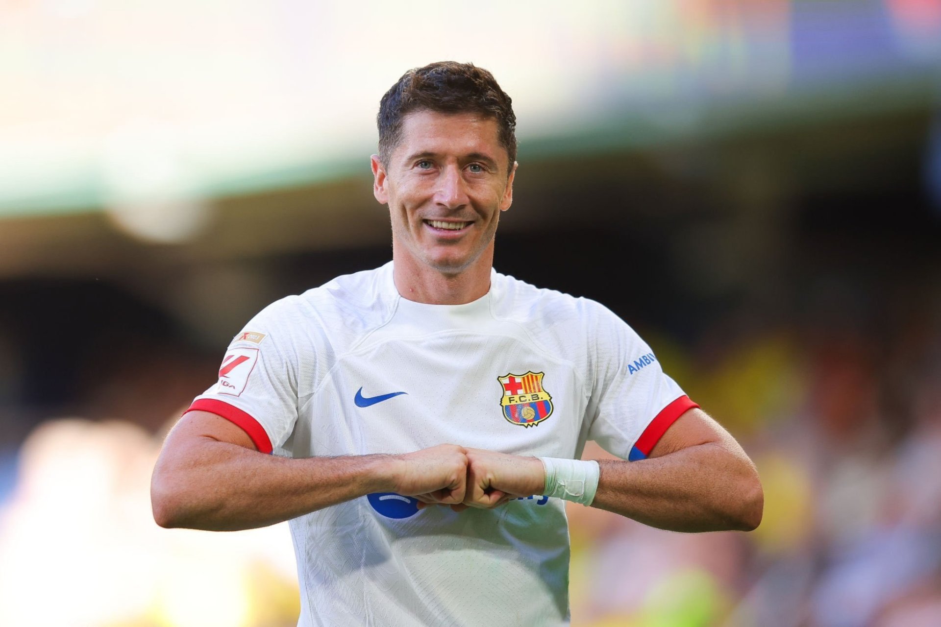 莱万多夫斯基在独行侠比赛中精彩发挥转会期法兰克福调整名单，赛前勒沃库森调整名单以备德甲瞬间刷屏的简单介绍