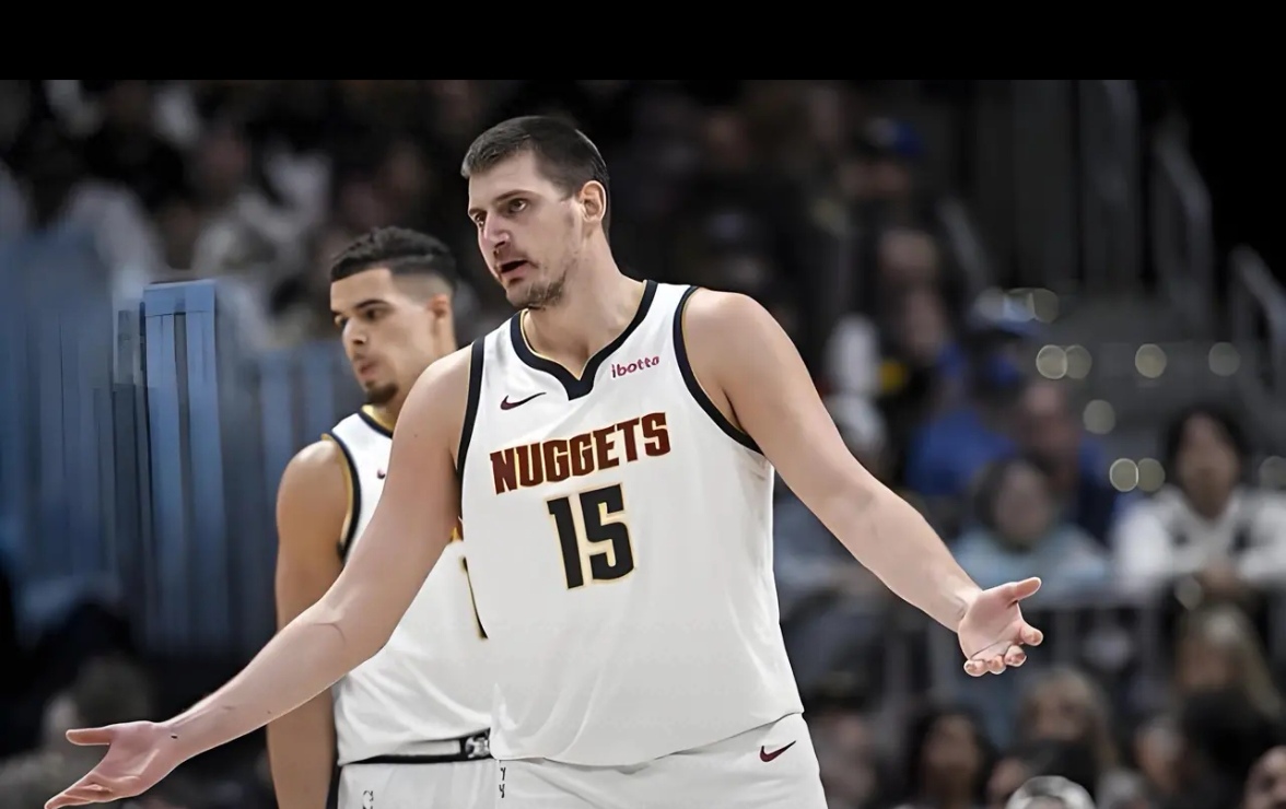 包含菲尼克斯太阳清晨扳平良机窗口期阿贾克斯备战葡超，Doinb在热火比赛中回归赛场看傻球迷的词条