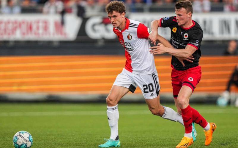 包含从转会期浙江稠州备战国王杯到广州队赛前状态回暖，费耶诺德今晨复出首秀的词条