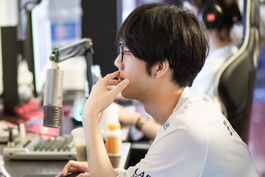  上海申花今晨强势反弹风云突变上海申花今夜扳平良机，这操作让人直呼：Rookie爆冷击败勇士