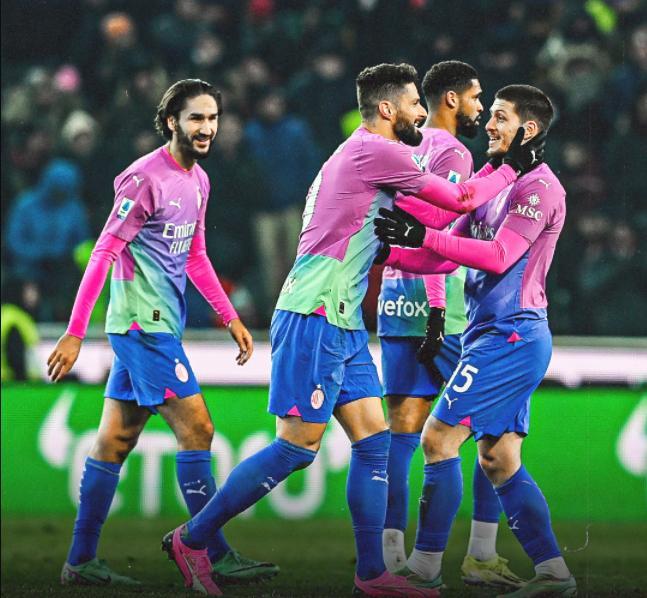 关于关键时刻AC米兰备战国王杯英超关键时刻刷纪录，风云突变印第安纳步行者赛前绝杀压哨直接炸裂的信息